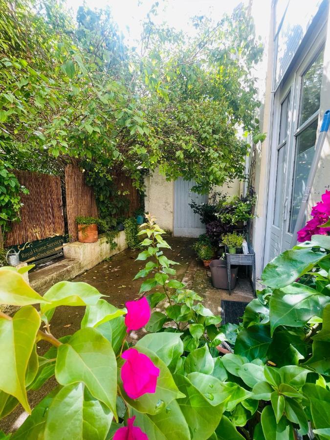 Le Jardin Croix Roussien Apartamento Lyon Exterior foto